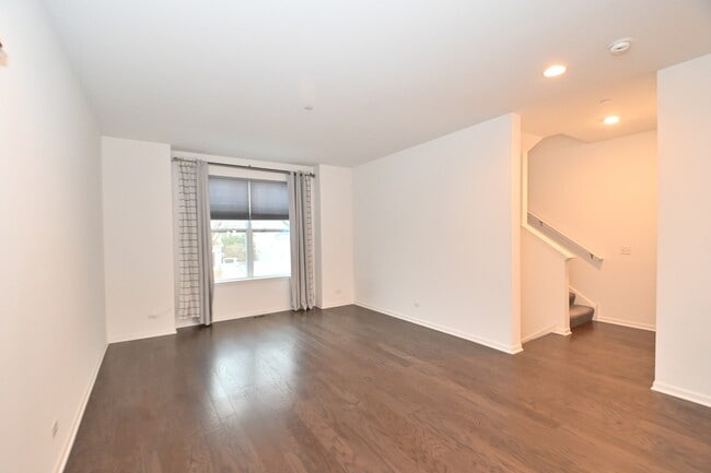 Building Photo - 8602 Ferris Ave