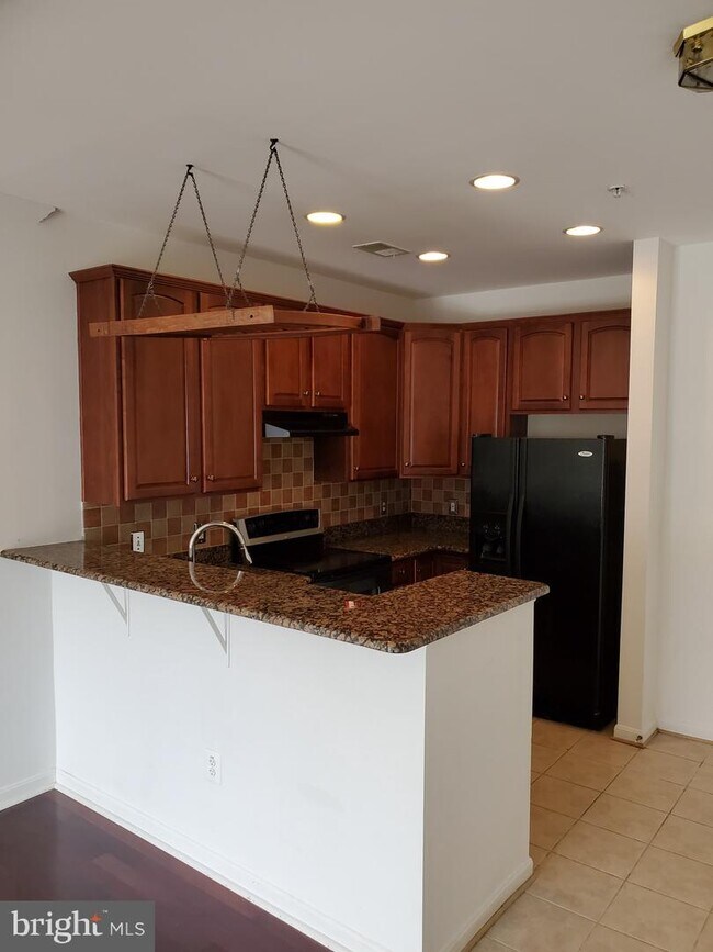 Foto del edificio - 15612 Everglade Ln