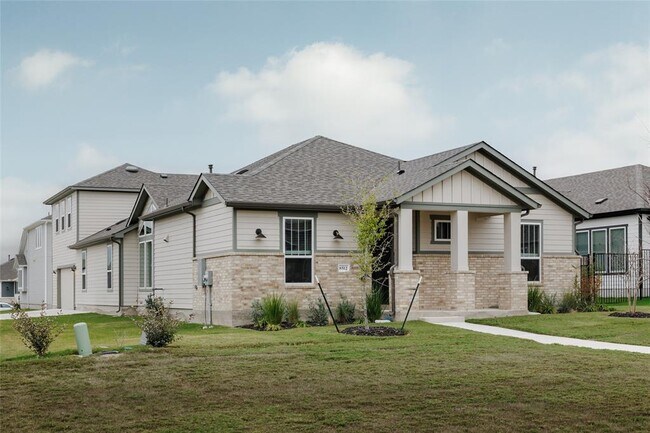 Foto del edificio - 8512 Dongan Dr