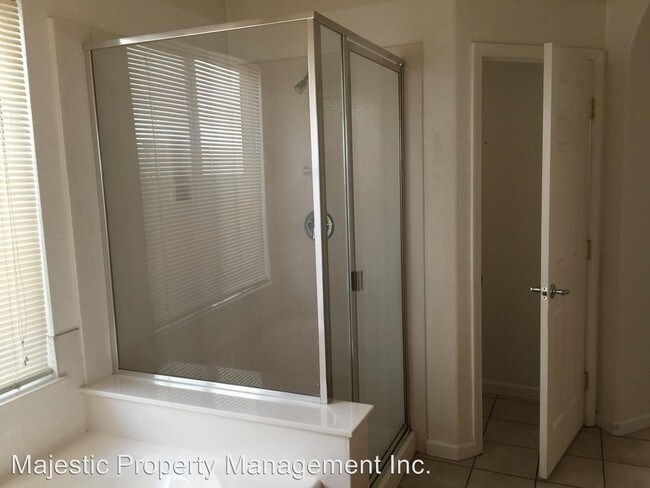 Foto del edificio - 4 br, 2 bath House - 2430 Knollwood Lane