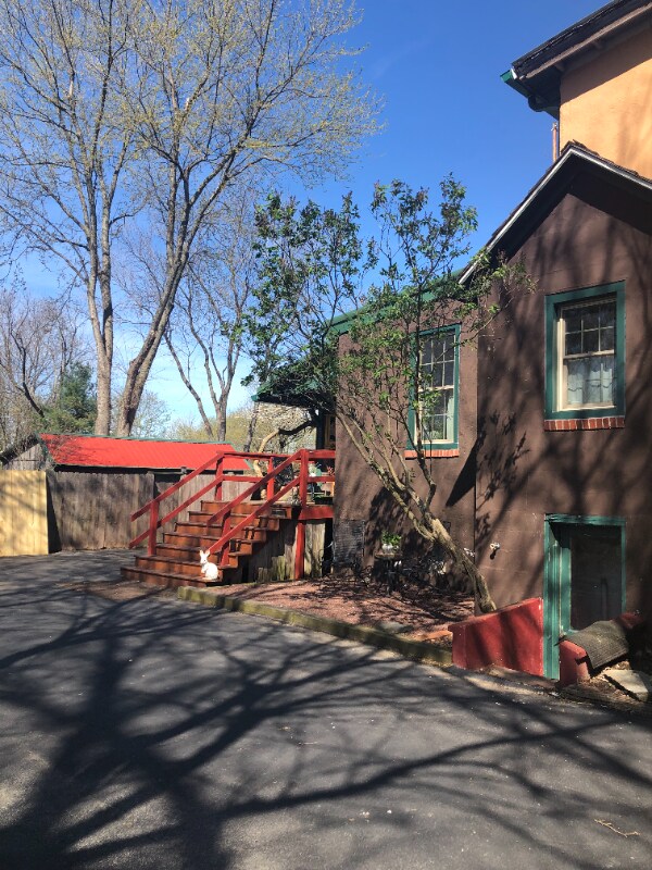 895 Old Wilmington Rd Unit 1st floor, Sadsburyville, PA 19369 Room