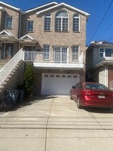 Building Photo - 525 Avenue A