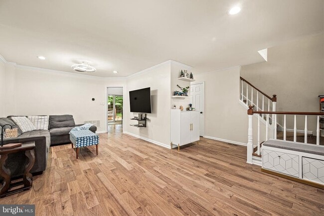 Building Photo - 705 Shippen Dr