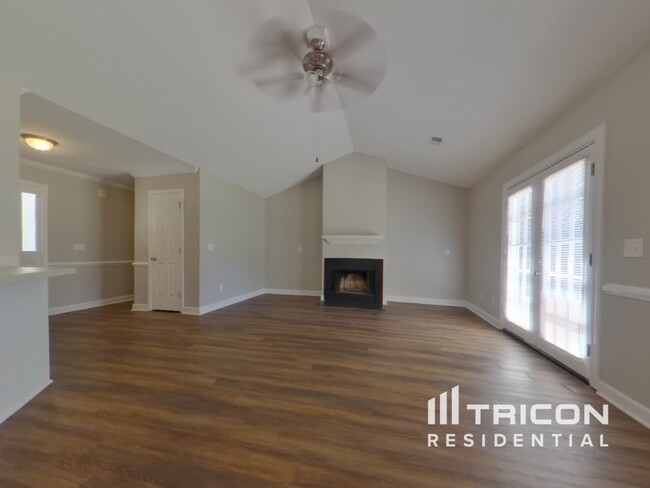 Building Photo - 202 Beaver Creek Dr