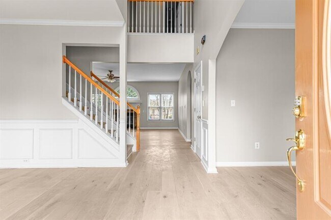 Foto del edificio - 2030 Brook Meadow Dr