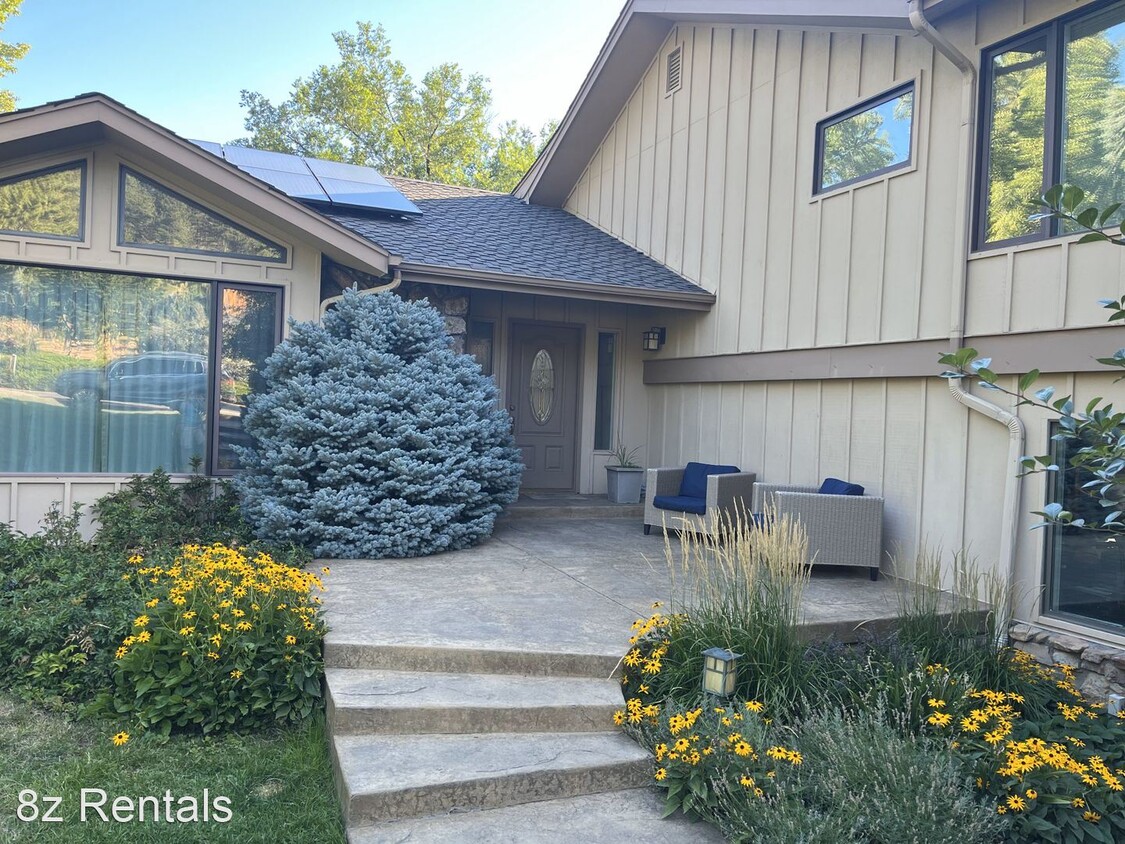 Foto principal - 4 br, 3 bath House - 1715 View Point Rd