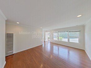 Building Photo - 515 N Alisos St