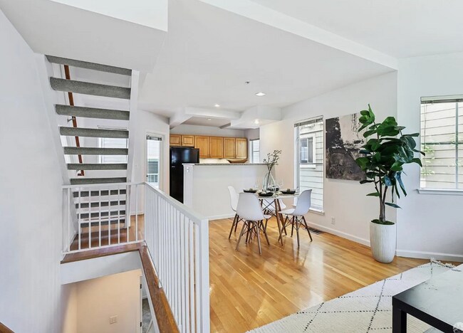 Foto del edificio - 28 Jennifer Pl