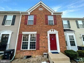 Building Photo - 4719 Rollingdale Way