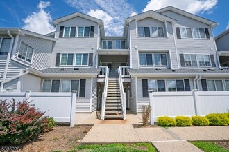 Building Photo - 29 Cheswich Ct