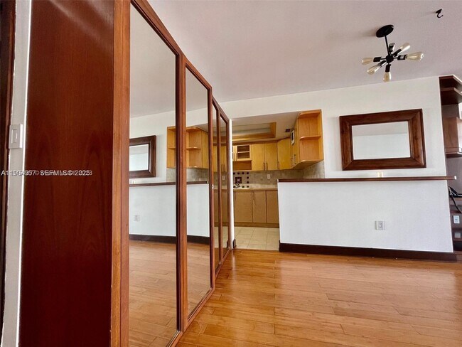 Foto del edificio - 18071 Biscayne Blvd