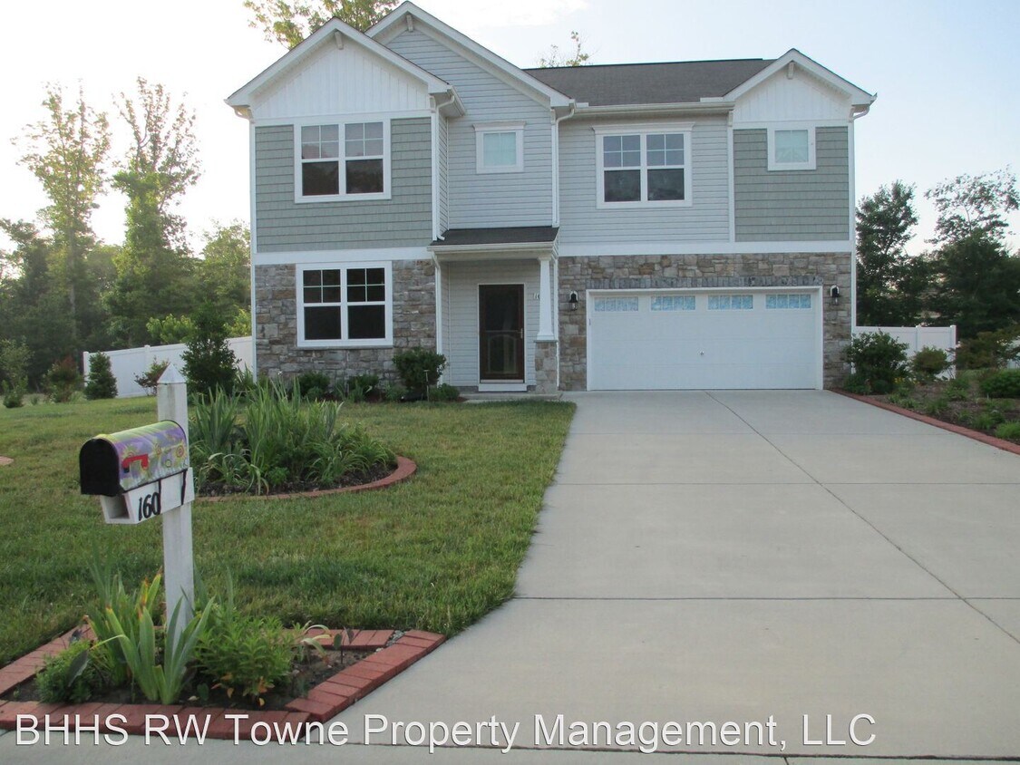 4 br, 2.5 bath House 160 Braddock Road House Rental in Williamsburg