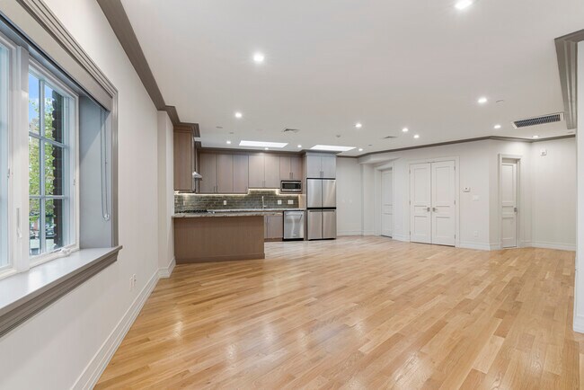 Foto del edificio - 15 Harwood Ct
