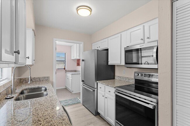 Foto del edificio - 11907 NW 147 Pl