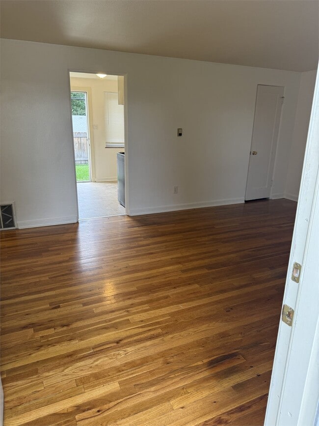 Building Photo - 1311 E Caramillo St