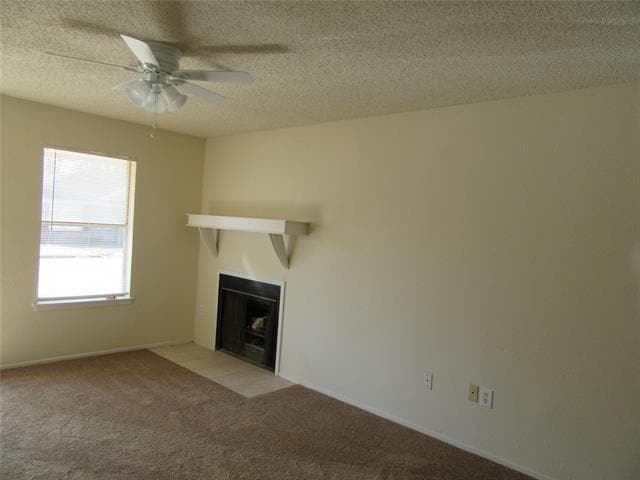 Foto del edificio - 1617 Windsong Ln