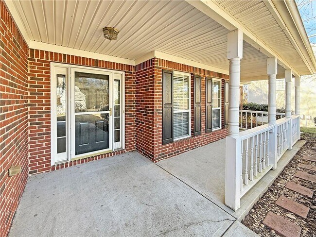 Foto del edificio - 3028 Express Ln NE