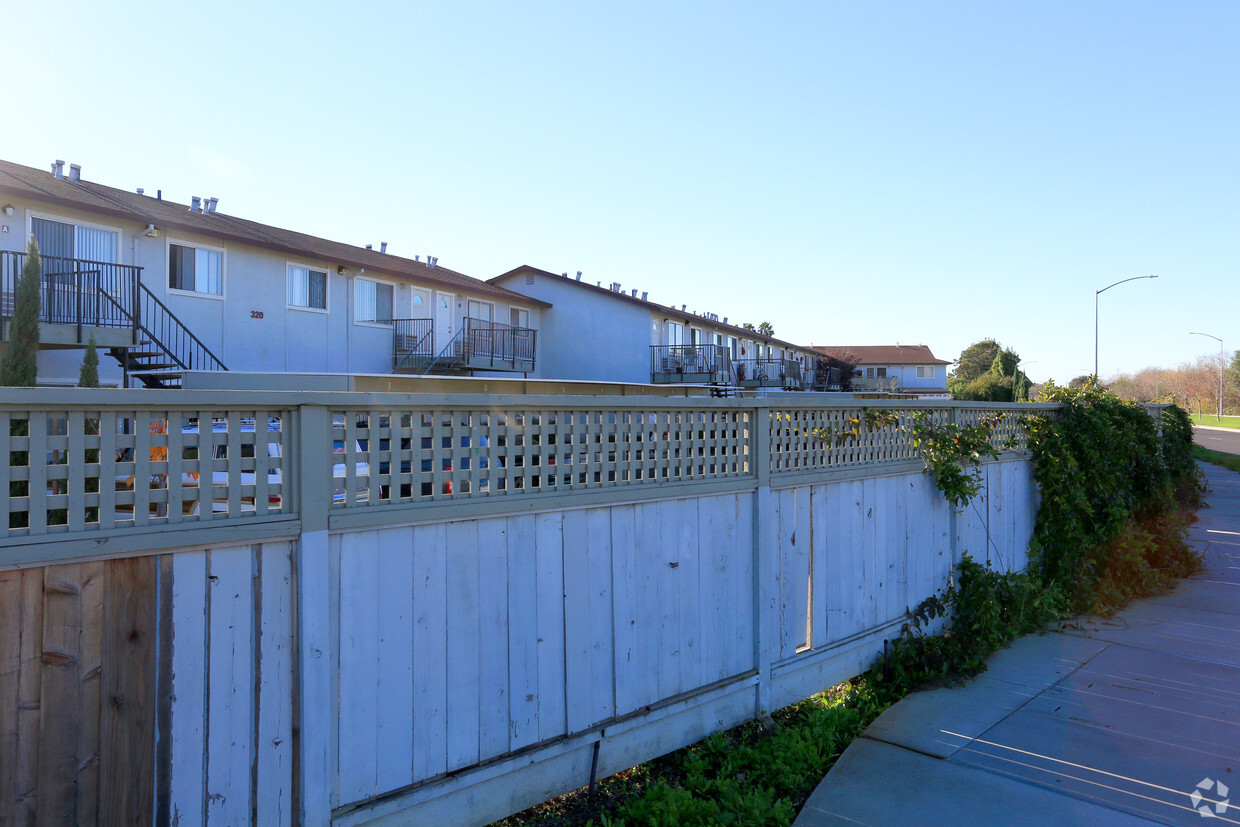 Building Photo - American Canyon Apartments