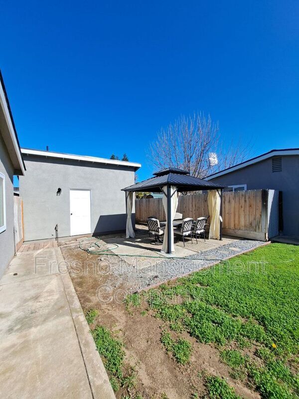 Building Photo - 1291 Jefferson Ave