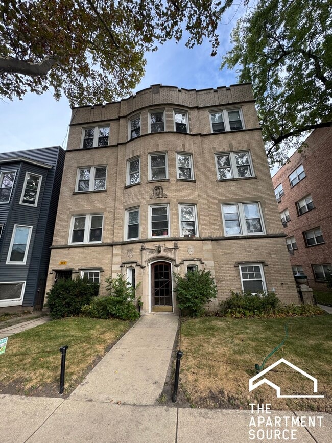 Building Photo - 1934 W Estes Ave
