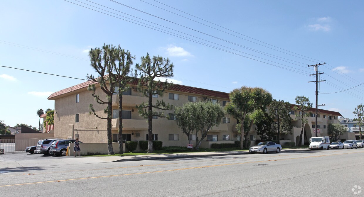 Casa Colima Apartments in Whittier, CA
