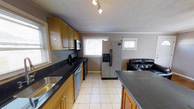 Foto del edificio - 101 Lorraine Ave