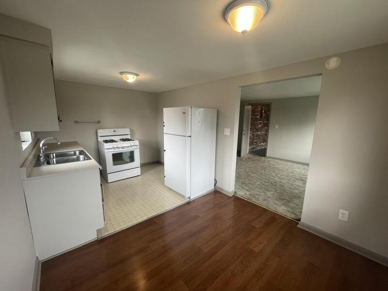 Primary Photo - 2144 Raymond Ave