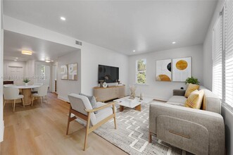 Building Photo - 893 NE 81st St