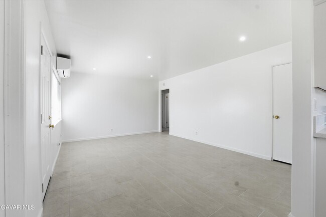 Foto del edificio - 38860 Deer Run Rd