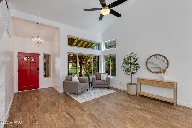 Foto del edificio - 2119 E New Bedford Dr