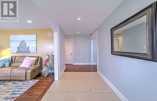 Photo du bâtiment - 11080 Winston Churchill Blvd