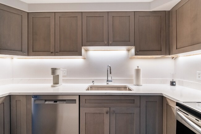 Photo - 2700 4th Ave Apartment