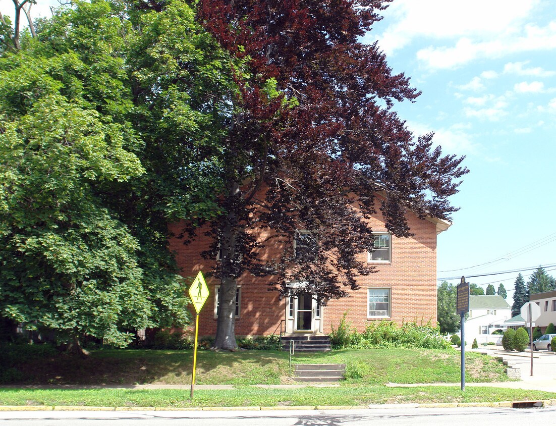 Primary Photo - 300 3rd St