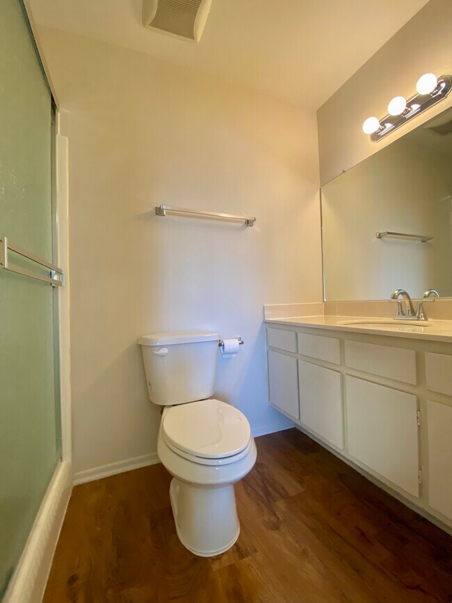 Foto del edificio - 5581 Reno Cir
