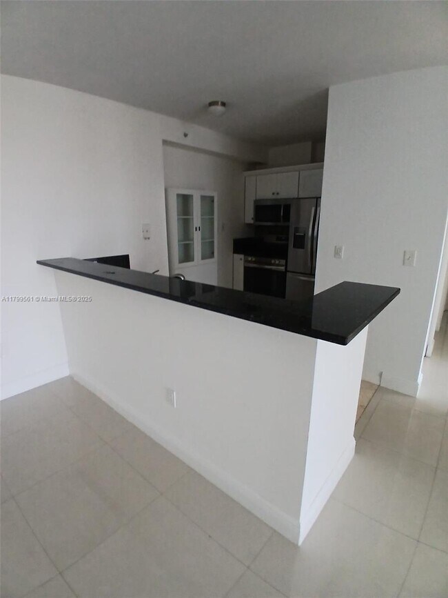 Foto del edificio - 425 NE 30th St