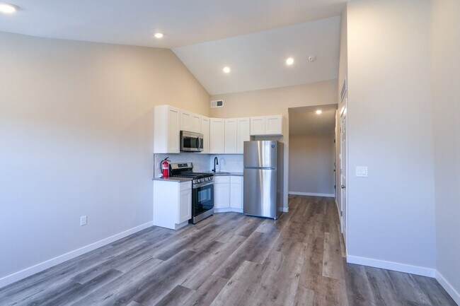 Photo - 1335 S 8th St Apartment