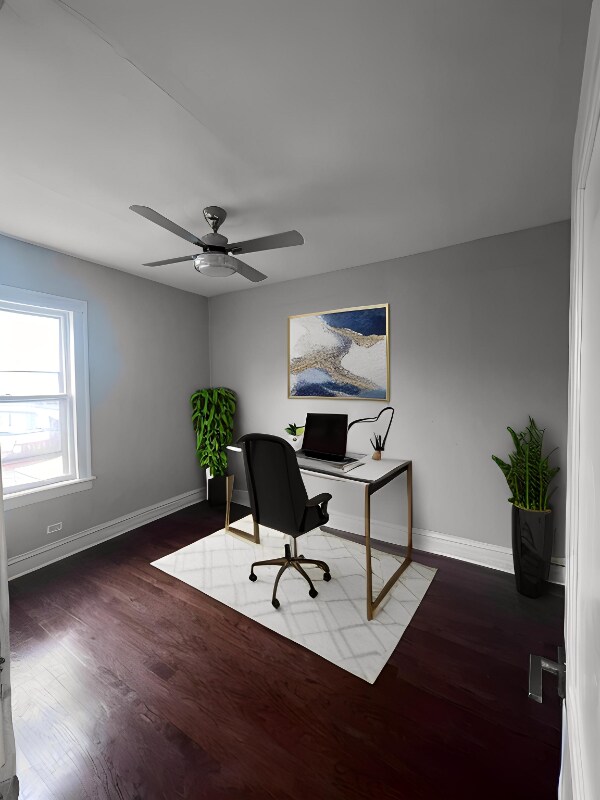 Foto del edificio - 2437 N Newcastle Ave
