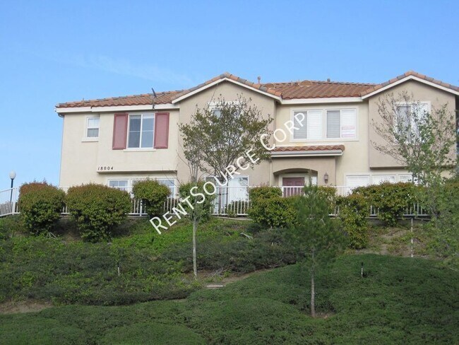 Foto del edificio - 18004 Flynn Dr