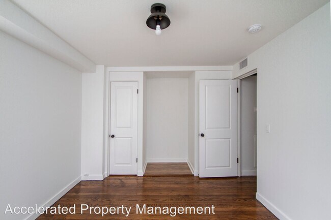 Foto del edificio - 511 W 16th St
