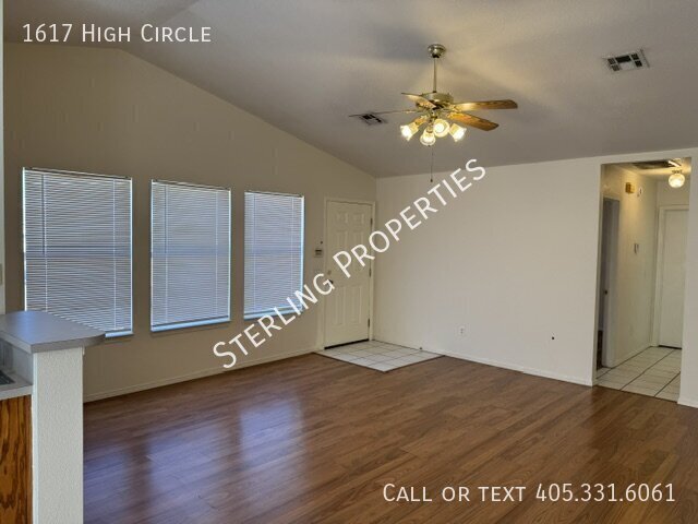 Foto del edificio - 1617 High Cir
