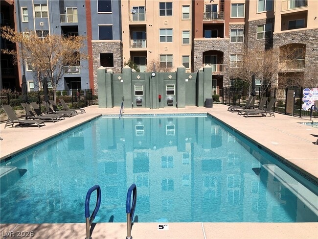 Building Photo - 62 E Serene Ave