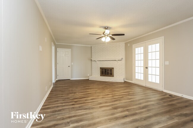 Foto del edificio - 3504 Wood Bridge Dr