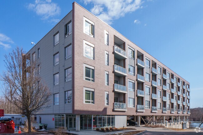 Apartamentos de lujo Riverrun - Riverrun Apartments
