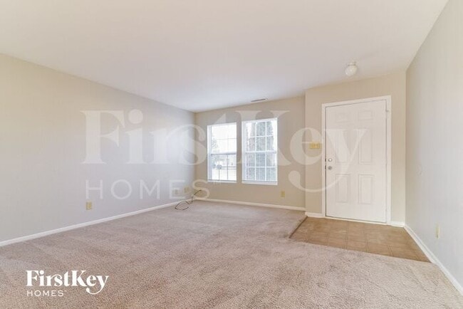 Foto del edificio - 723 Sedgewick Ln