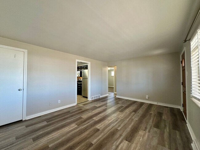 Foto del edificio - Great 3 Bedroom Plus Office In Denver on Q...