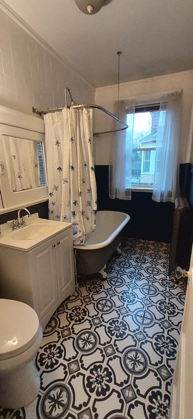 Bathroom - 155 Beacon St