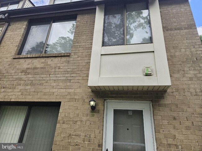 Building Photo - 9814 Brookridge Ct
