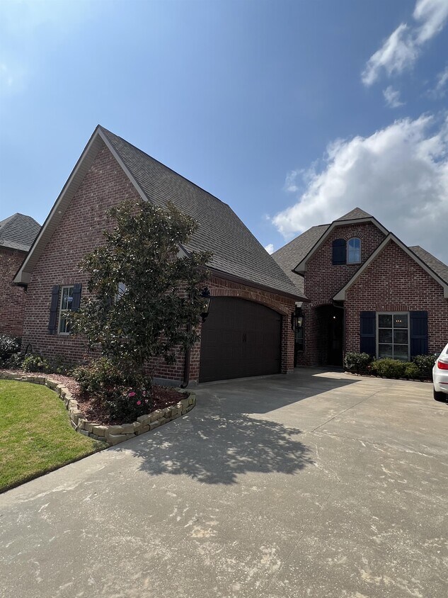 Primary Photo - 5810 Willow Breeze Dr