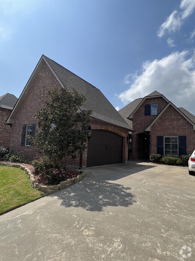 New Apartments for Rent in Hackberry LA with Yard 1 Rentals