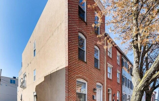Building Photo - 5 W West St